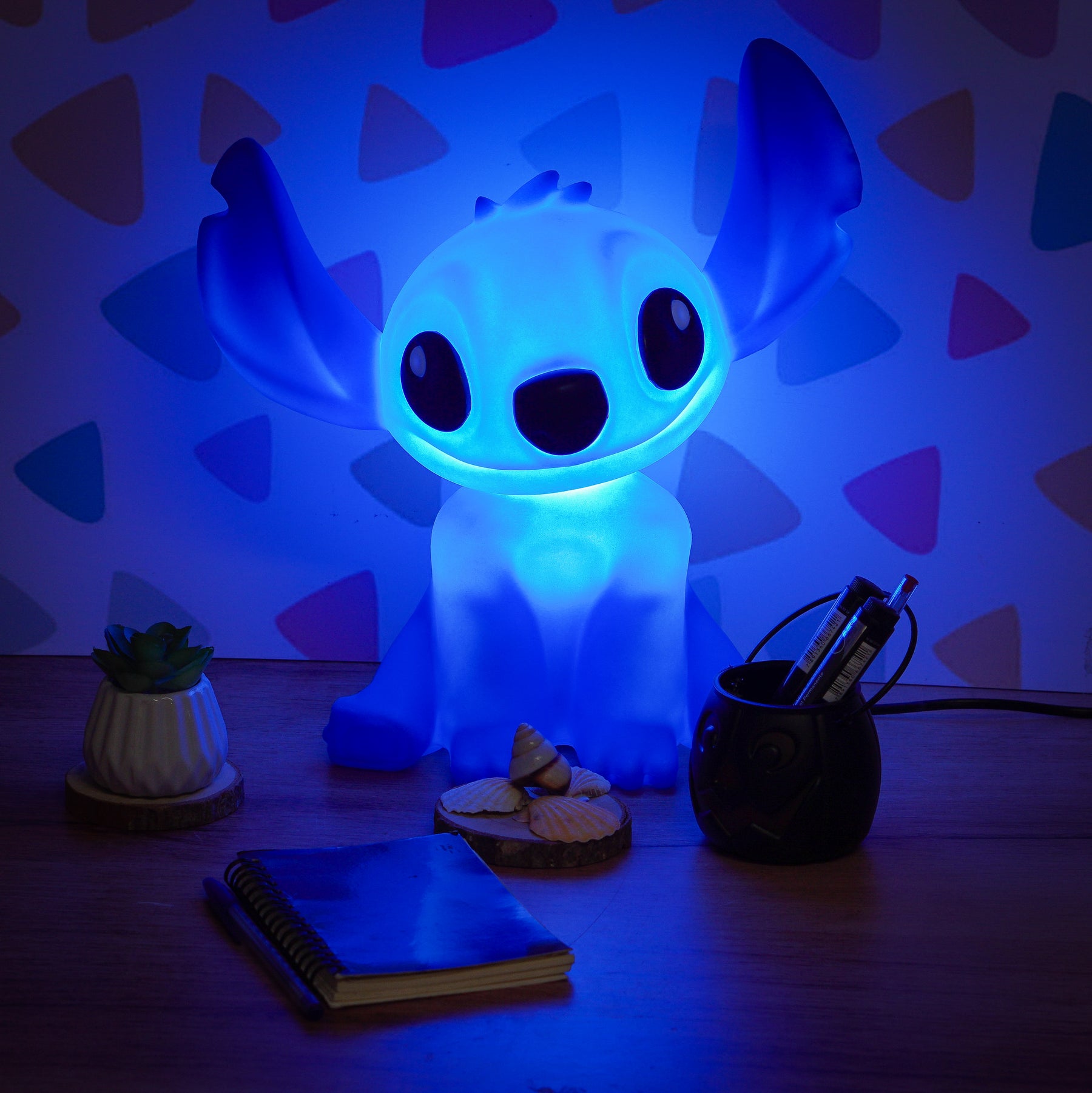 Luminária Bivolt Disney Stitch