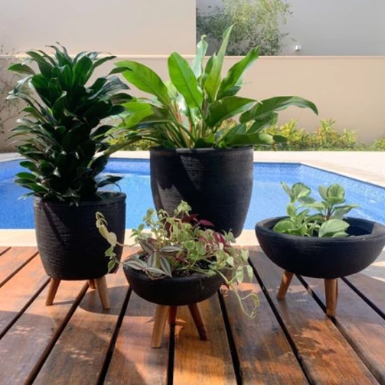 Kit 4 Vasos Para Plantas E Decoração Com Tripé De Madeira