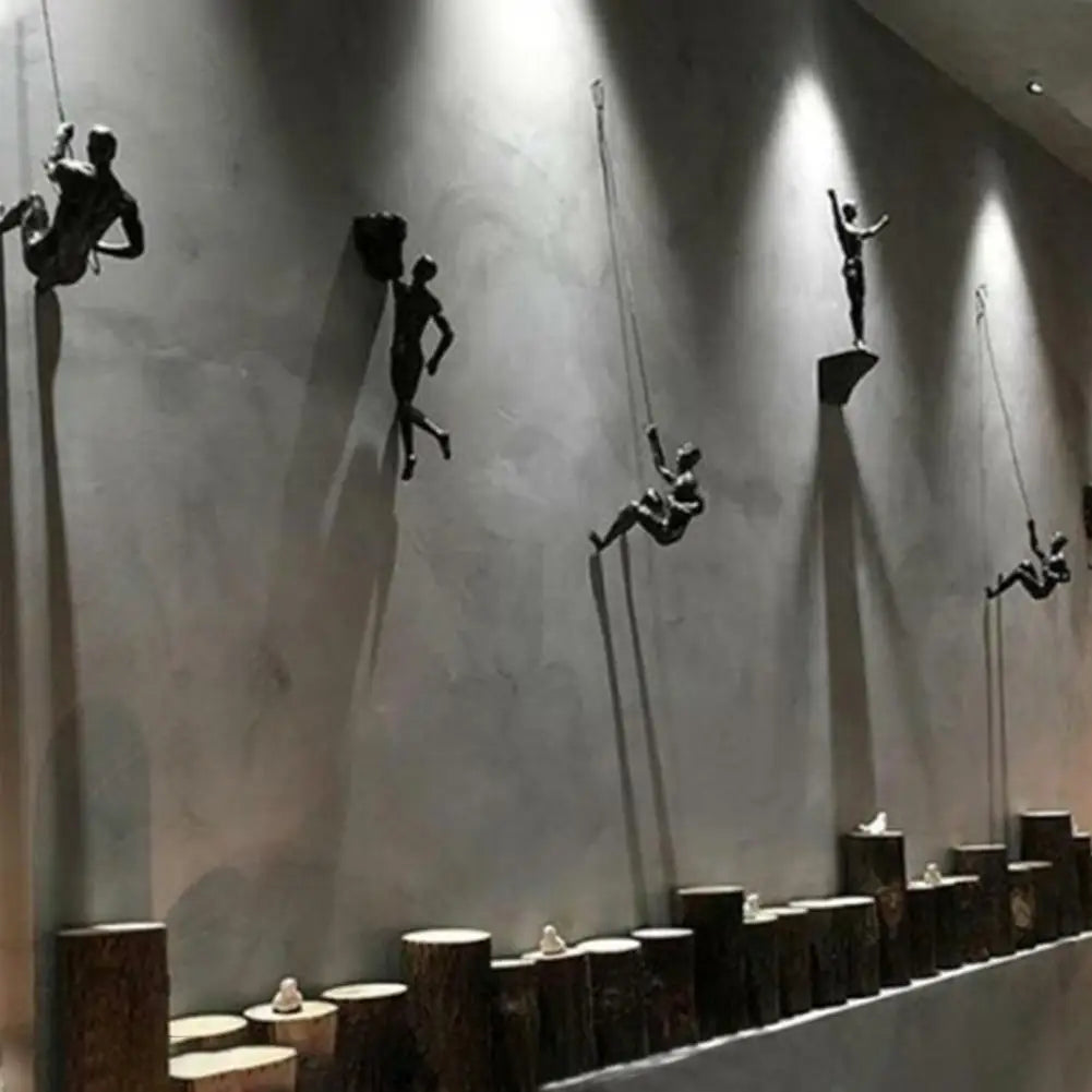 Escultura de Parede Escalador em Resina - Decoração Moderna